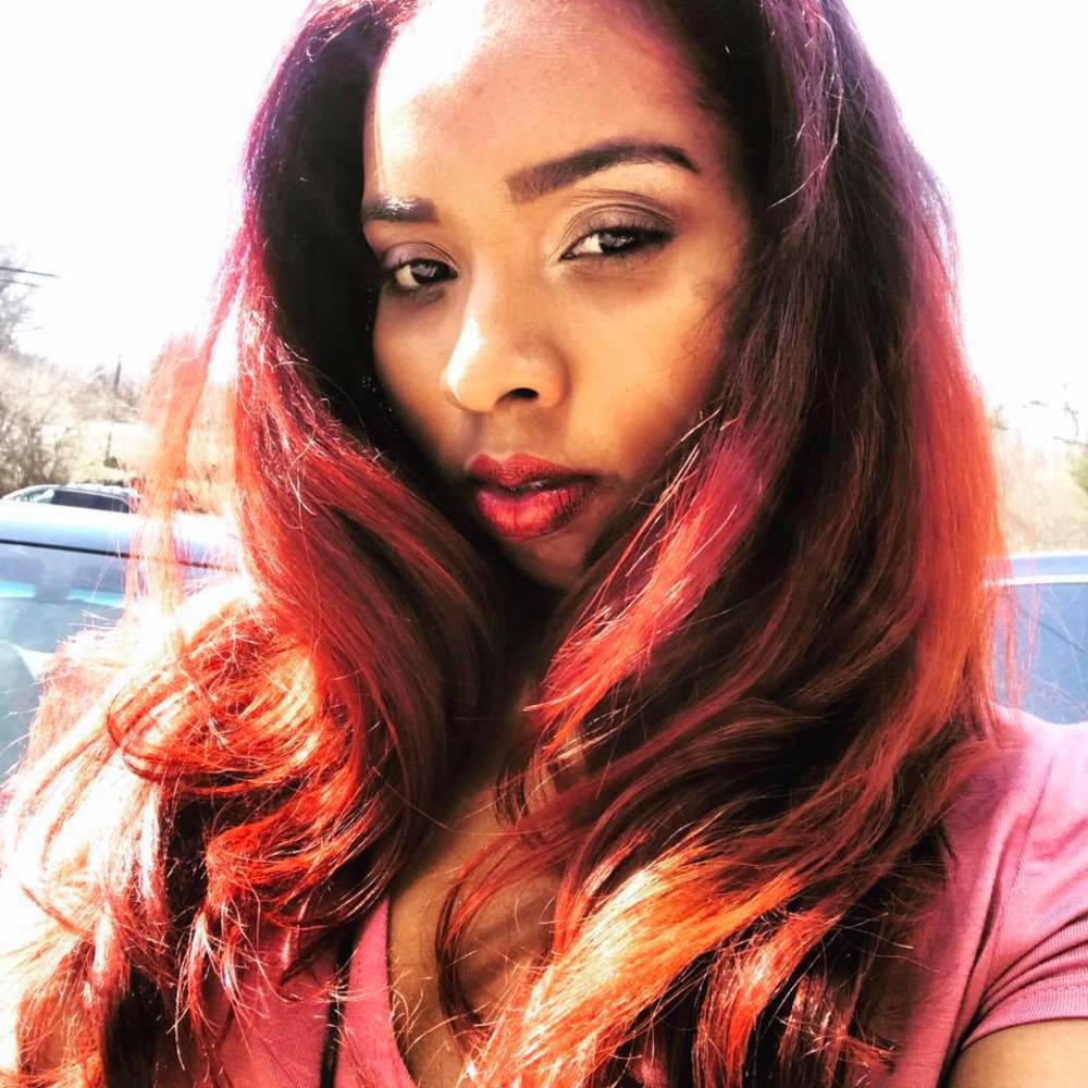 Meet your Posher, Akilah